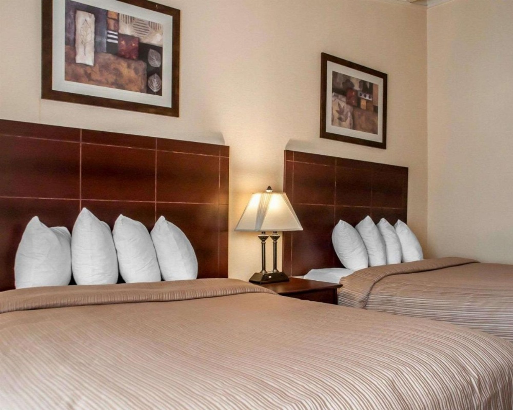 Room image 2