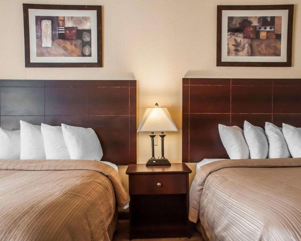 Queen Room with Two Queen Beds - Ground Floor - Non-Smoking